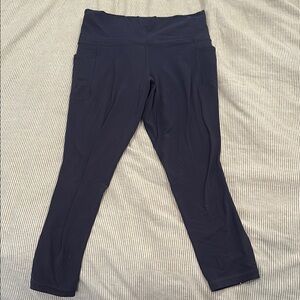 Athleta Salutation 7/8 Pocket Stash leggings